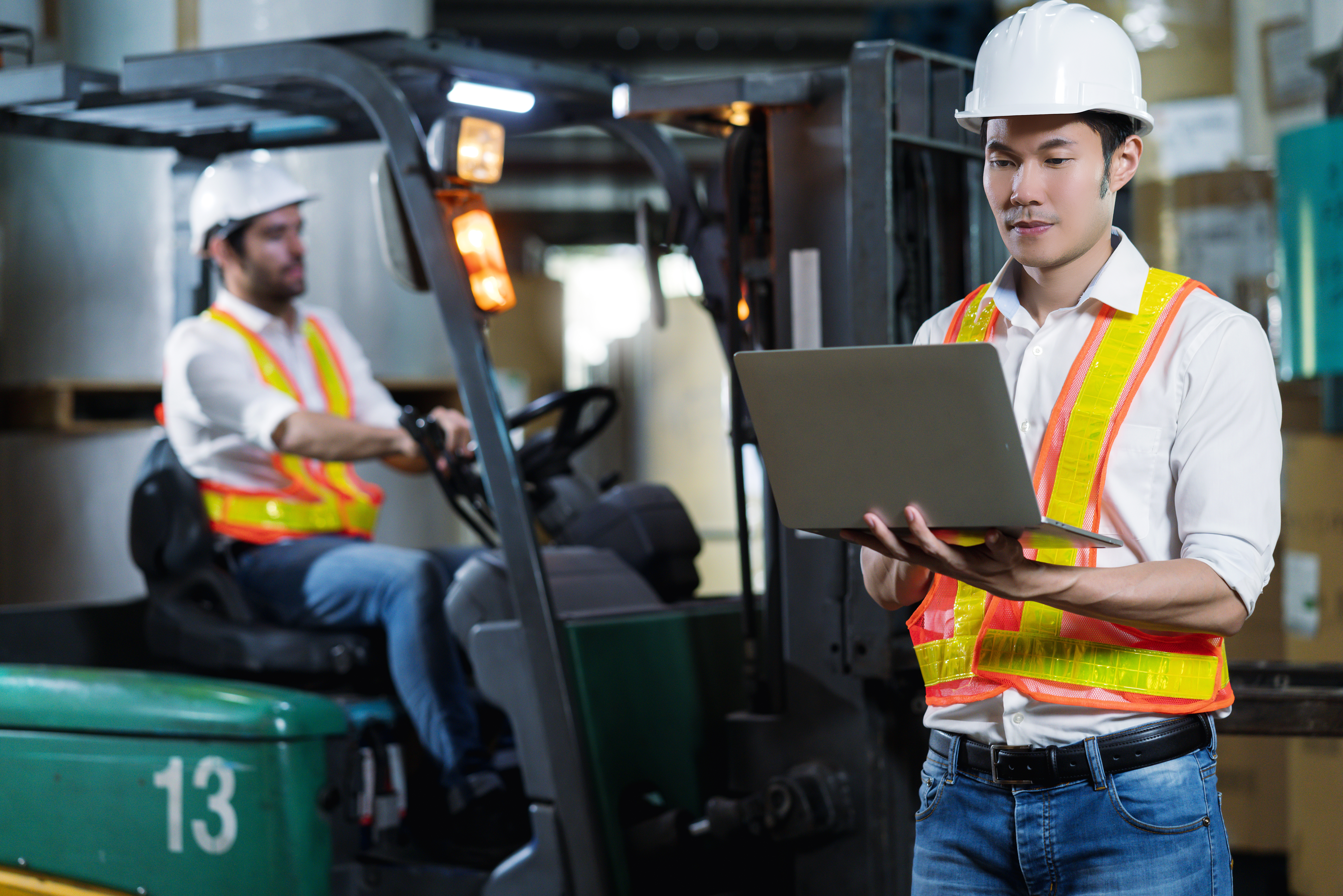 engineer-staff-male-warehouse-worker-hard-hat-working-walking-through-logistics-center-warehouse-factory-construction-site-logistics-architect-forklife-driver-man-builder-indoors-background